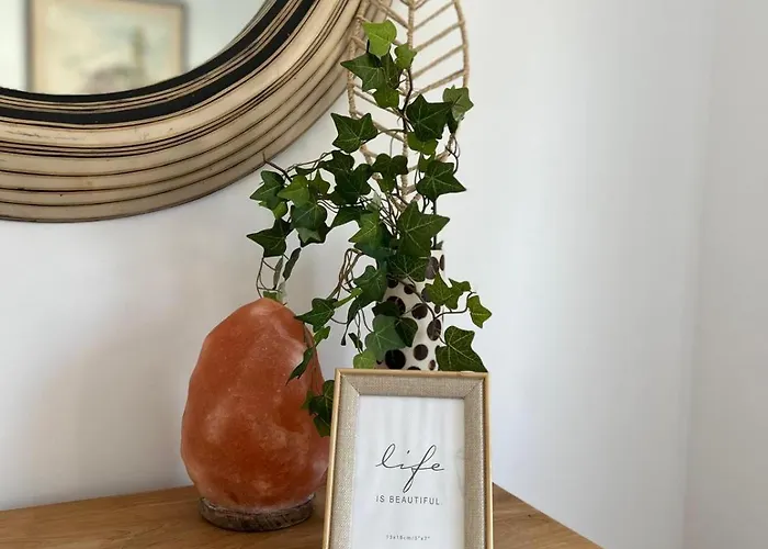 Teak Charm * Larnaca